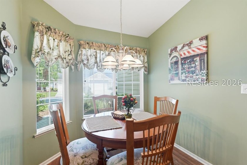 Enjoy easy living in this bright and inviting Summerton model - photo 6