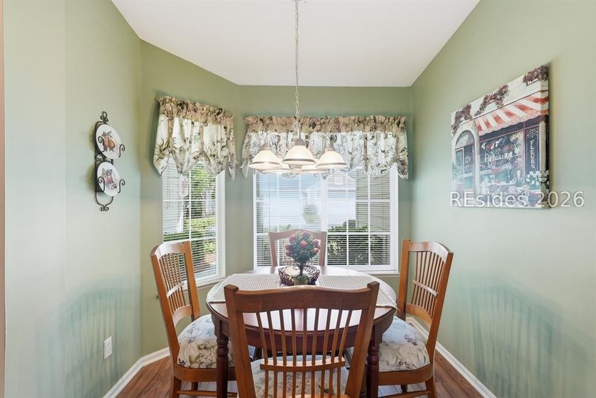 Enjoy easy living in this bright and inviting Summerton model - photo 8