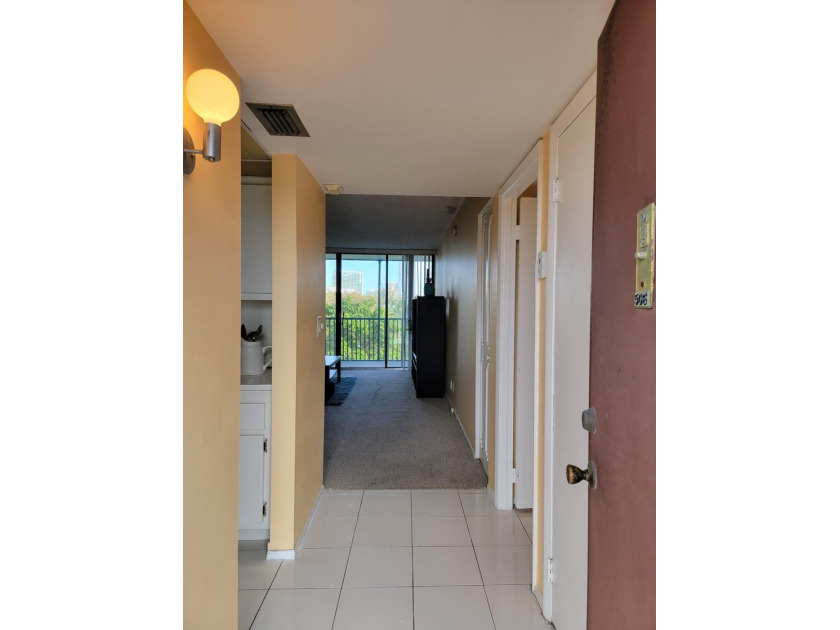 INVESTORS. FLIP OPPORTUNITY. PRIME AVENTURA LOCATION. PRICELESS - photo 12