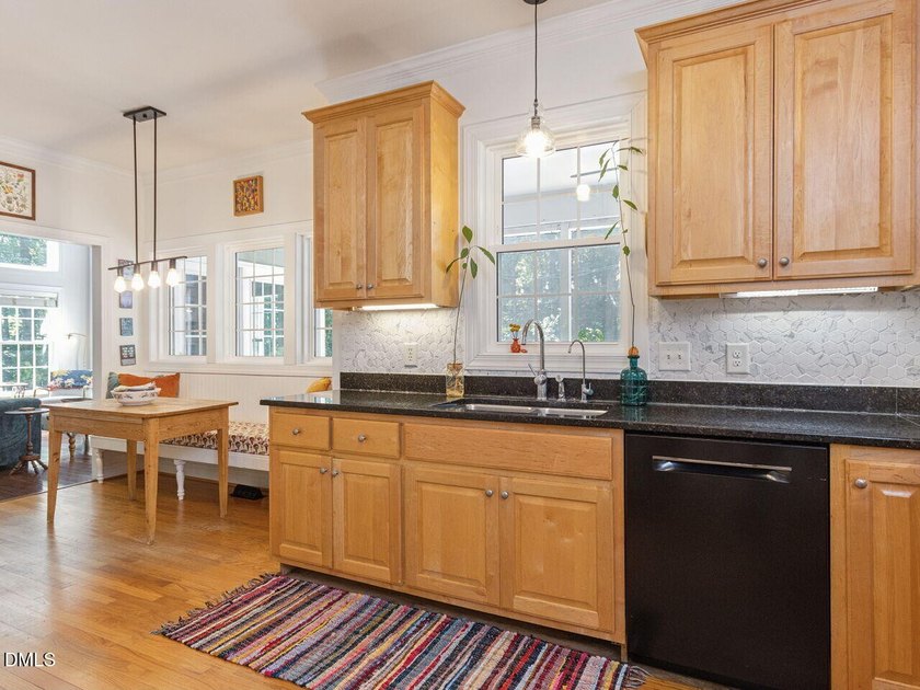 Welcome to this beautifully maintained 4-bedroom, 2.5-bath home - photo 12