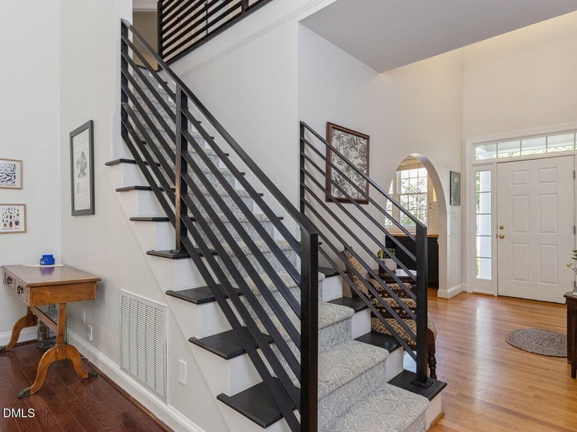 Welcome to this beautifully maintained 4-bedroom, 2.5-bath home - photo 21