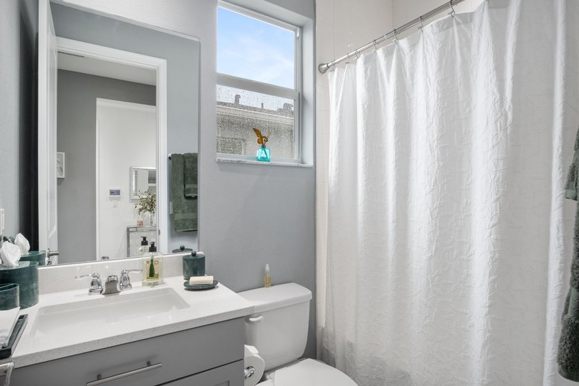 Welcome to this single-story residence in the Emery II community - photo 27