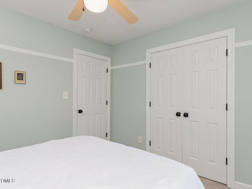 Welcome to this beautifully maintained 4-bedroom, 2.5-bath home - photo 27