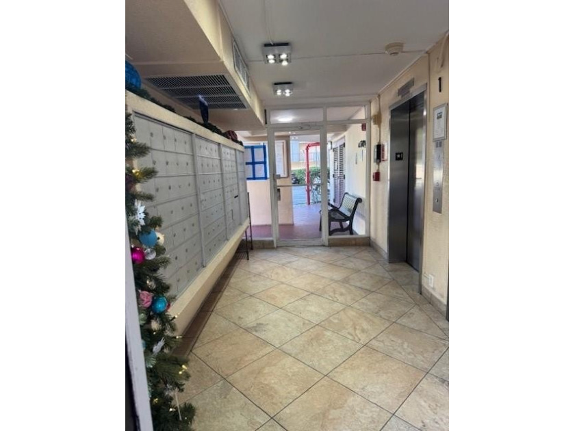 INVESTORS. FLIP OPPORTUNITY. PRIME AVENTURA LOCATION. PRICELESS - photo 28
