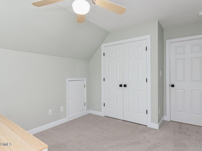 Welcome to this beautifully maintained 4-bedroom, 2.5-bath home - photo 29