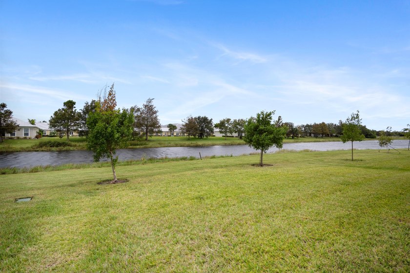 Welcome to this single-story residence in the Emery II community - photo 32