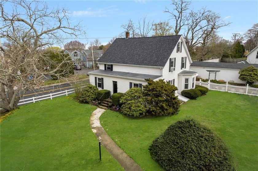 Unique opportunity to convert this property back to a - photo 3