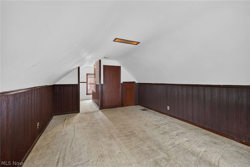 Well maintained 3 bed and 1 bath Cape-Cod. Includes dining room - photo 12