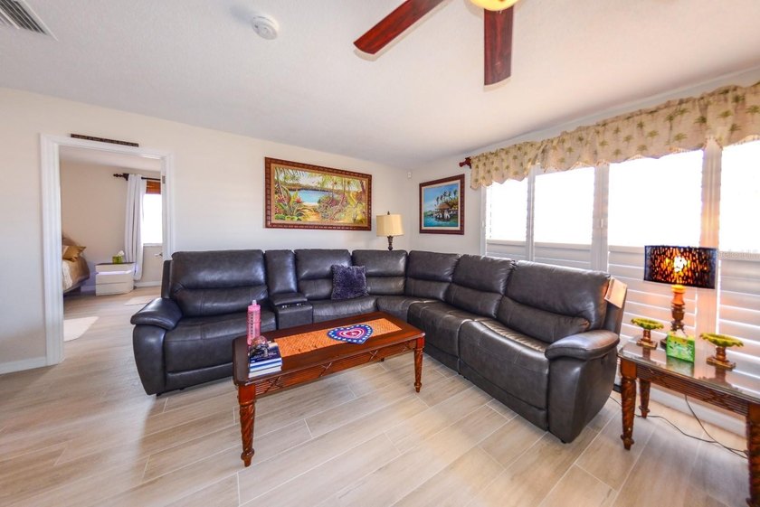 PRICE REDUCED! COMPLETELY REMODELED AND UPDATED 3/2/2 SAILBOAT - photo 7