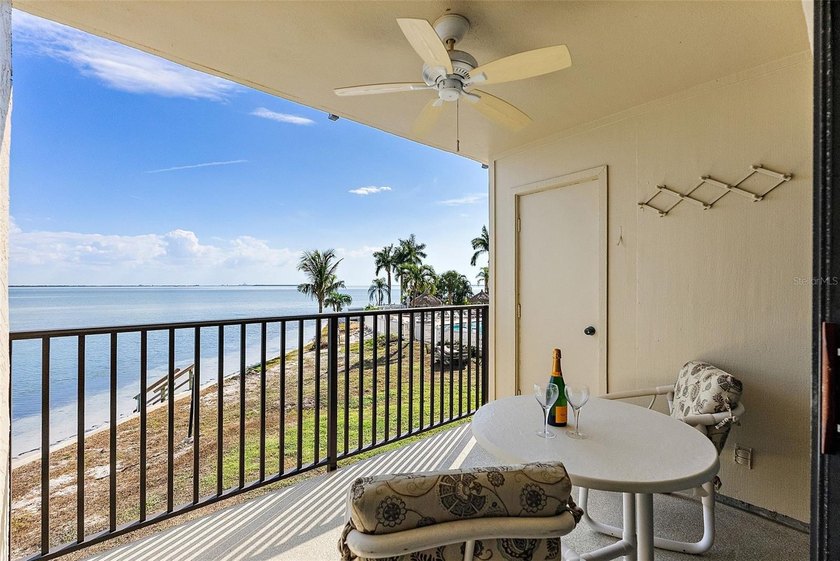 Virtually Staged. Step into your new condo with a *cruise ship* - photo 22
