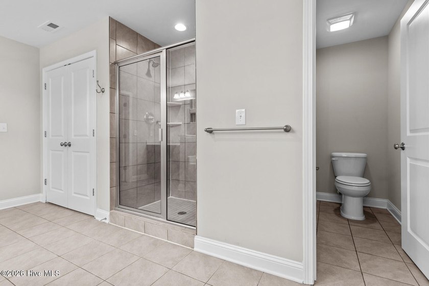Welcome to 137 Evergreen Forest Drive, located in the highly - photo 34