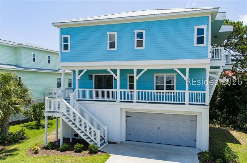 Welcome to 5 Tradewind Lane, a stunning coastal retreat in the - photo 5