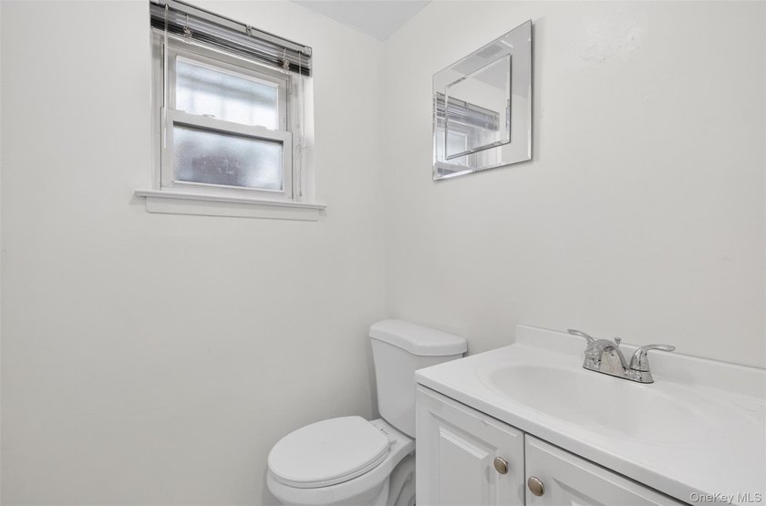 Large Semi-Detached 2 Family House In The Heart Of Bayside - photo 18