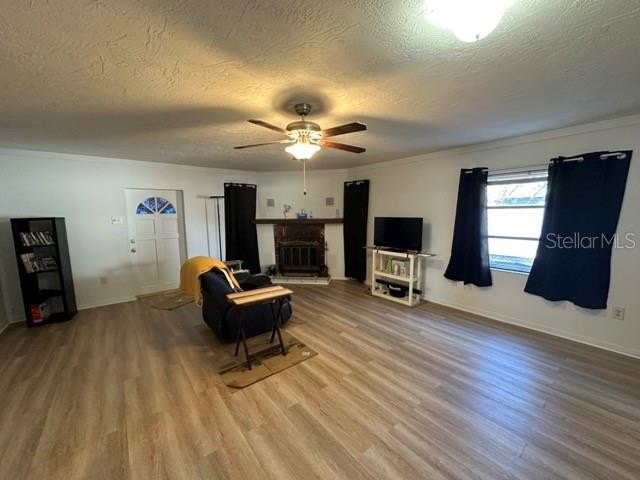 Your Tomorrow Starts Here! This move in ready, 3 bedroom, 2 bath - photo 2