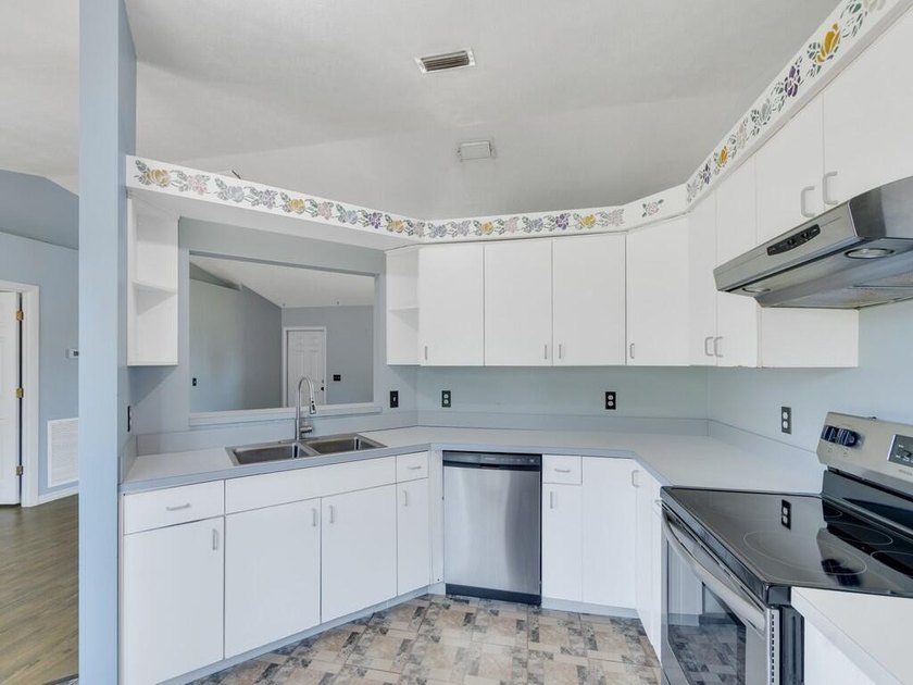 Located in the desirable Bird Sanctuary neighborhood Lakewood - photo 14