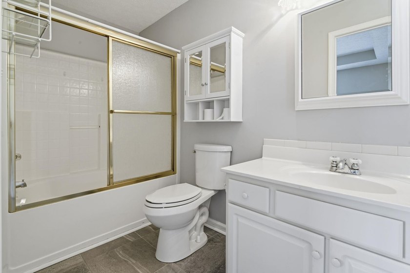 Welcome to this charming single-story ranch home located in one - photo 5
