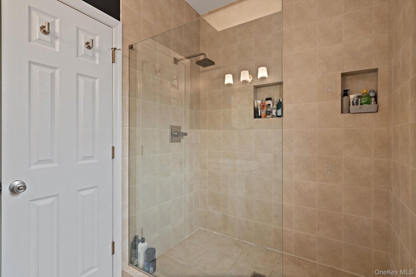 Welcome to 46 Wyoming Avenue - a raised beach-side 2 bedroom-2 - photo 25