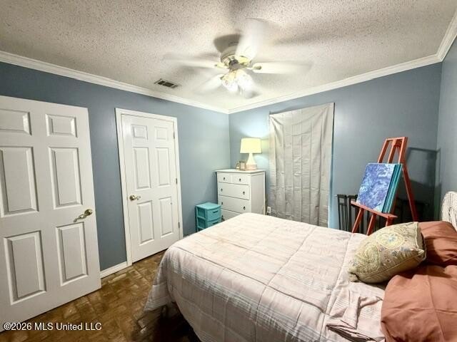 Welcome home to this spacious and beautifully laid out - photo 25