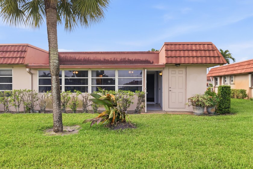 Bright and spacious 2BR/2BA corner condo in a desirable 55+ - photo 25