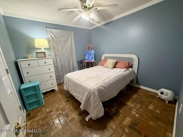 Welcome home to this spacious and beautifully laid out - photo 27