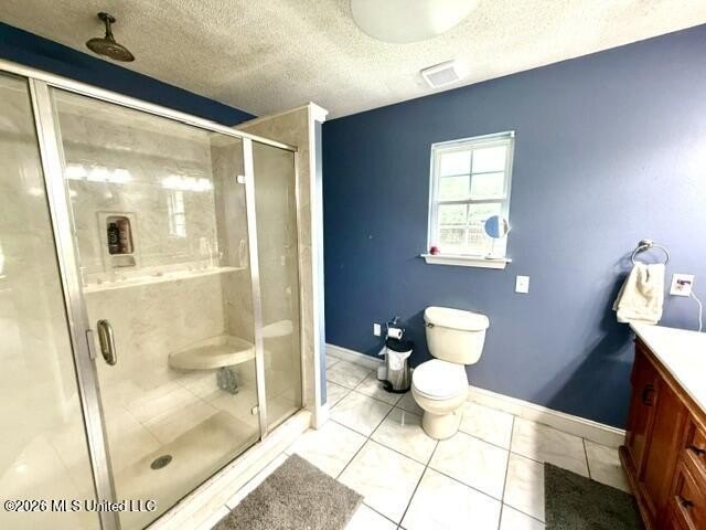 Welcome home to this spacious and beautifully laid out - photo 34