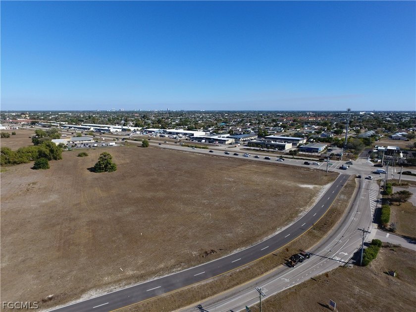 2.88 acres at signalized intersection (125,605 sf), Zoning is - photo 3
