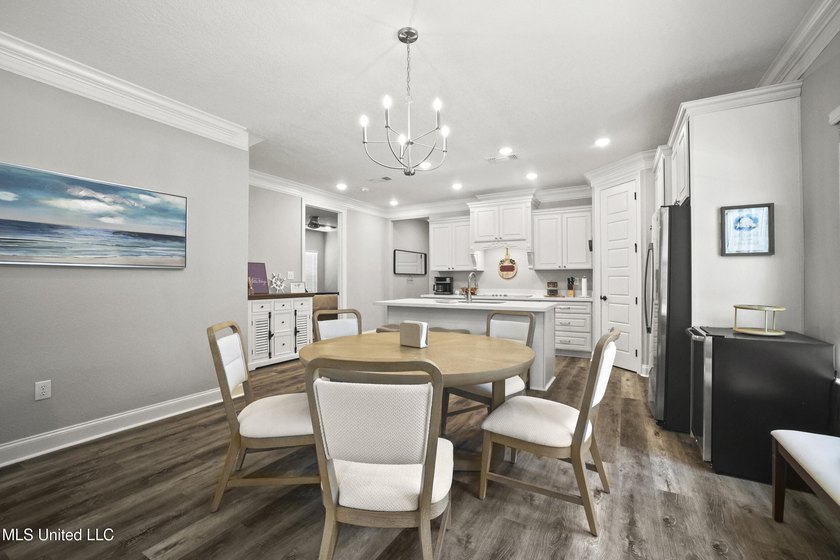 OPEN HOUSE SATURDAY, 6/20, 11:00 - 1:00!! Half a block off the - photo 17