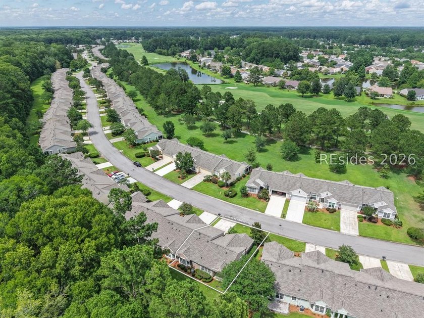 Gently used as a second home, this immaculate 2-bedroom, 2-bath - photo 3
