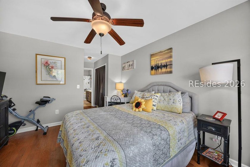 Welcome home to this end-unit 3 bed, 2.1 bath townhome in Azalea - photo 8