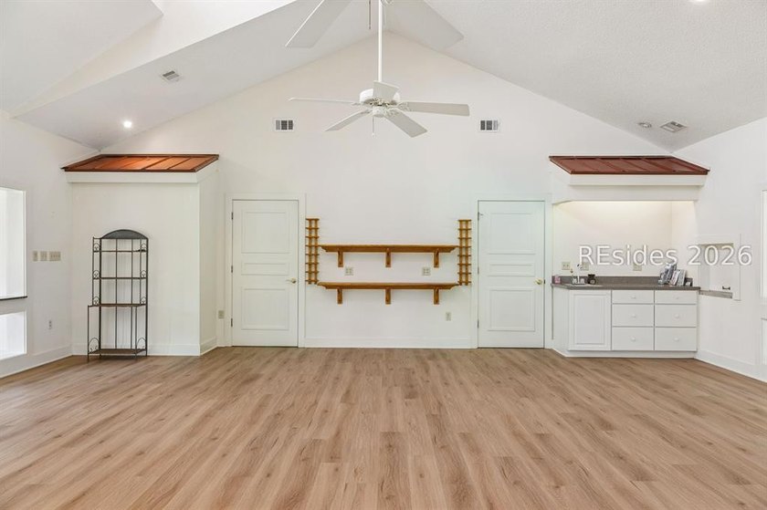 Welcome to 205 Coosaw Way, where endless possibilities meet an - photo 20