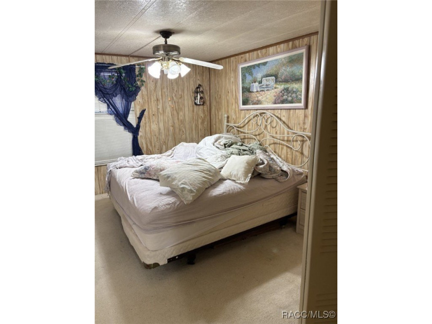 OPPORTUNITY KNOCKS! 3BR/2BA Plus Den/Ofc 1,472 SF on Half Acre! - photo 12