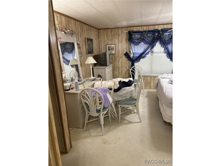 OPPORTUNITY KNOCKS! 3BR/2BA Plus Den/Ofc 1,472 SF on Half Acre! - photo 13
