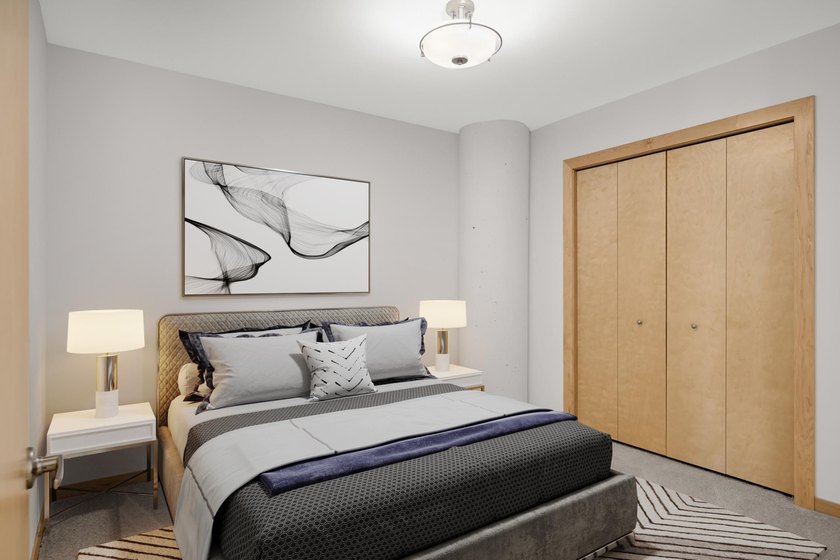This beautifully refreshed home is filled with natural light - photo 5