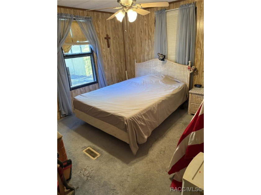 OPPORTUNITY KNOCKS! 3BR/2BA Plus Den/Ofc 1,472 SF on Half Acre! - photo 20