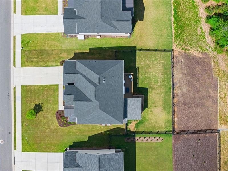 Tucked within the highly sought after Holly Farm community in - photo 49