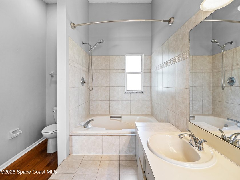 Welcome to this move-in-ready home, with a BRAND NEW ROOF! - photo 21