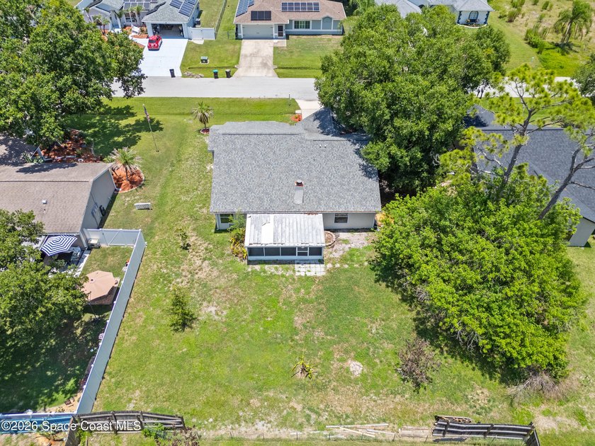 Welcome to this move-in-ready home, with a BRAND NEW ROOF! - photo 36