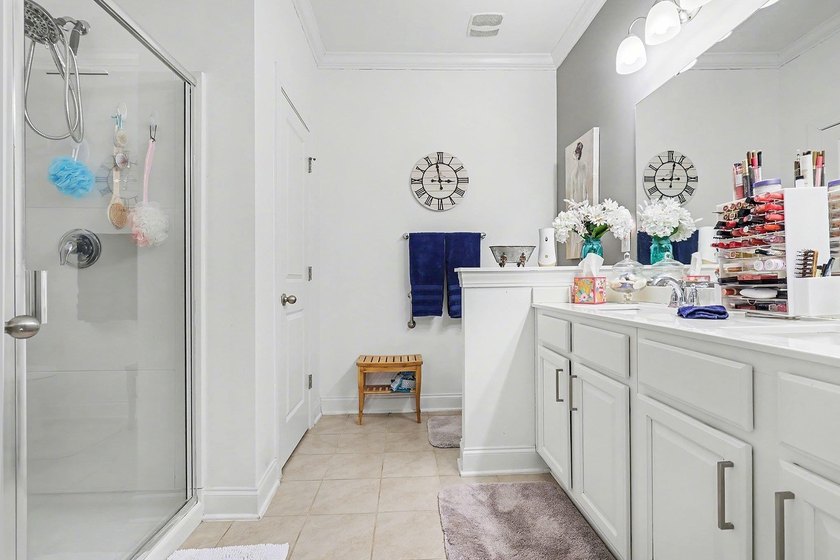 Welcome to 5459 Elba Way, a beautifully maintained 3-bedroom - photo 24