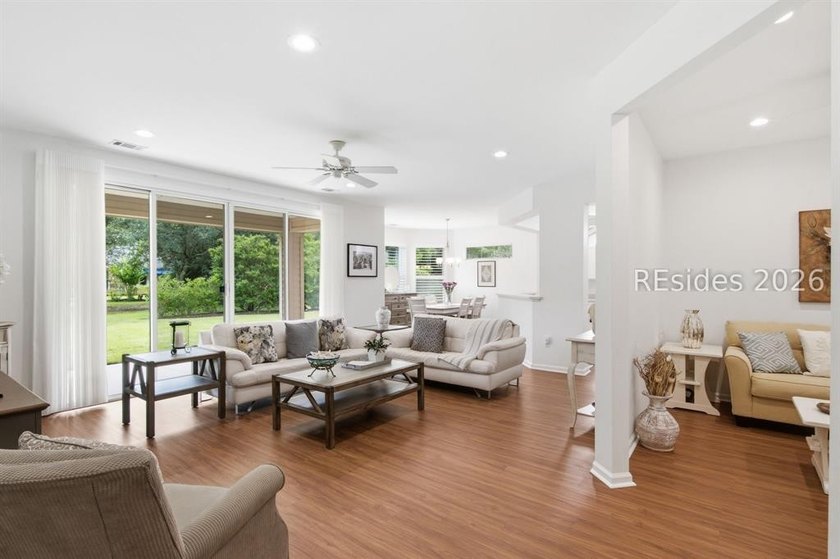 Popular Hamilton/Jefferson Model featuring 2 Bedrooms, 2 Baths - photo 5