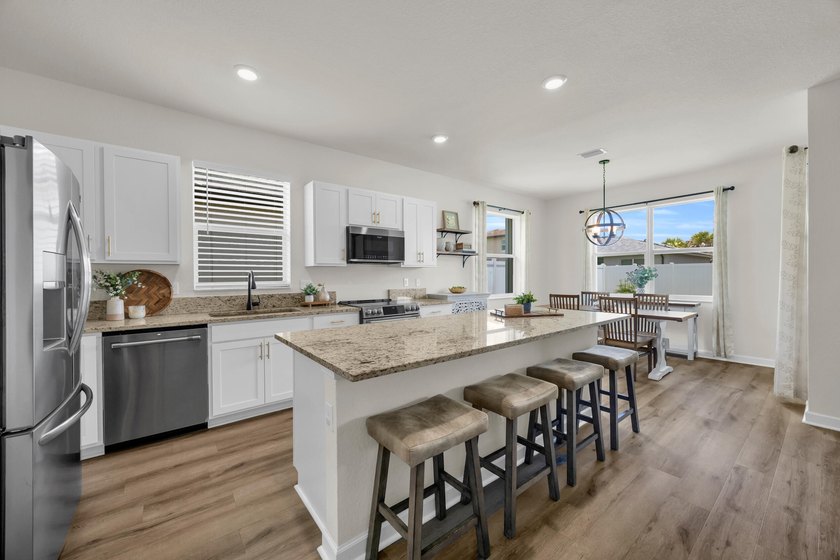 Welcome to this beautifully maintained 3-bedroom, 2-bath CBS - photo 12