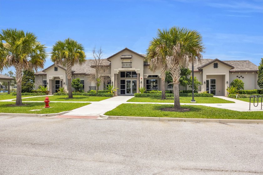 Welcome to this beautifully maintained 3-bedroom, 2-bath CBS - photo 37