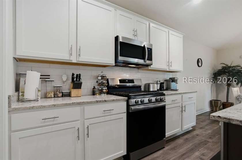Welcome to your private oasis in the heart of Bluffton! This - photo 8