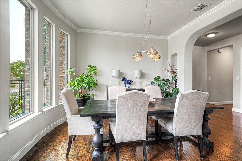 Welcome to 3801 Plum Vista, a beautifully maintained home - photo 9