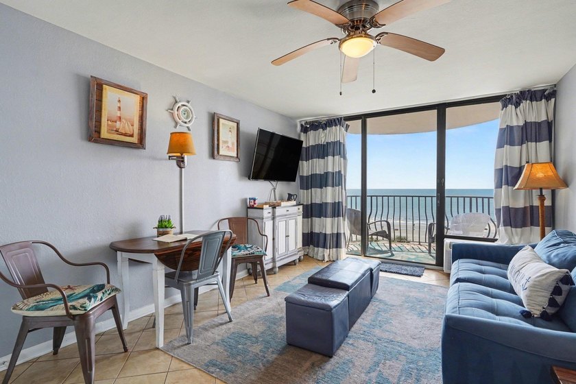 This fully furnished 1-bedroom, 1-bath direct oceanfront condo - photo 4