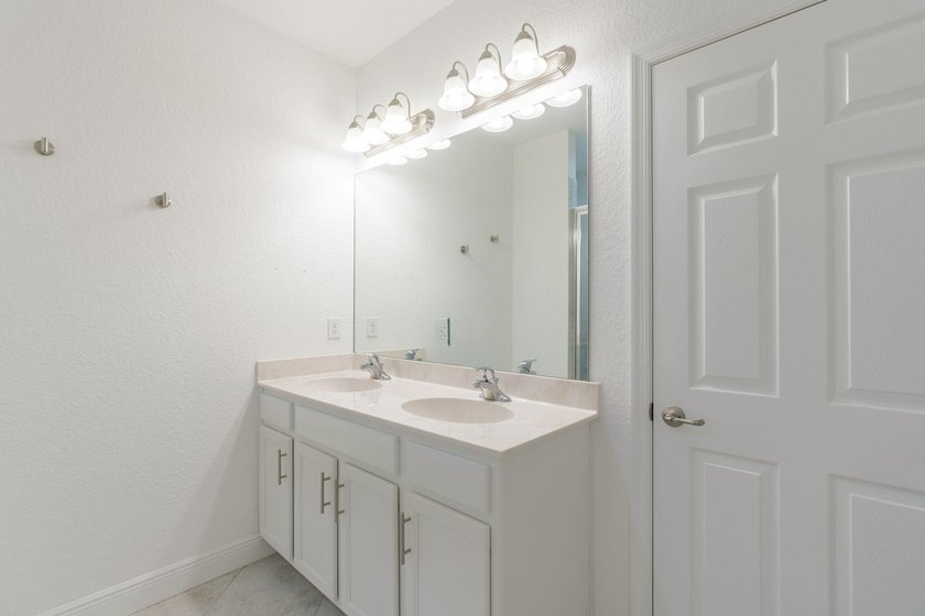 SELLER OFFERING $5,000 CREDIT TO BUYER at closing for a - photo 25