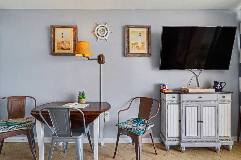 This fully furnished 1-bedroom, 1-bath direct oceanfront condo - photo 8