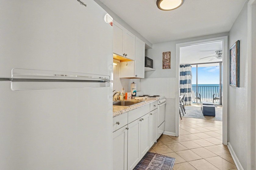 This fully furnished 1-bedroom, 1-bath direct oceanfront condo - photo 9