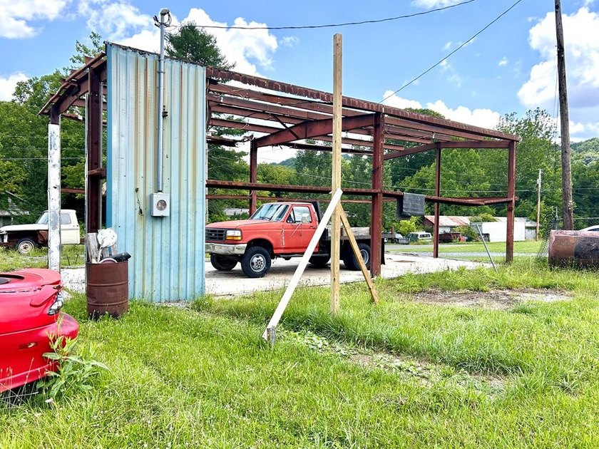 Position your business for success with this versatile 1.02-acre - photo 8
