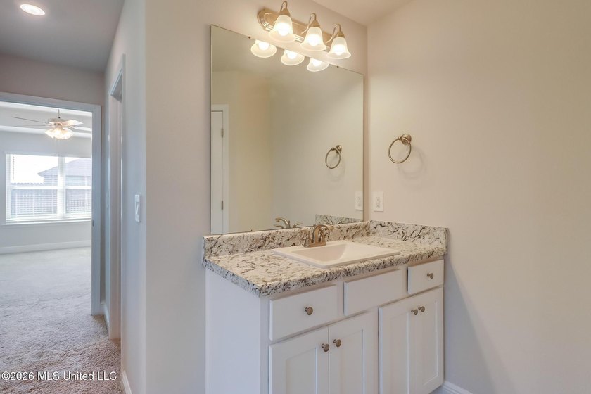 Located in North Swan Estates, this beautifully maintained - photo 26