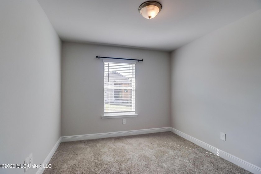 Located in North Swan Estates, this beautifully maintained - photo 31